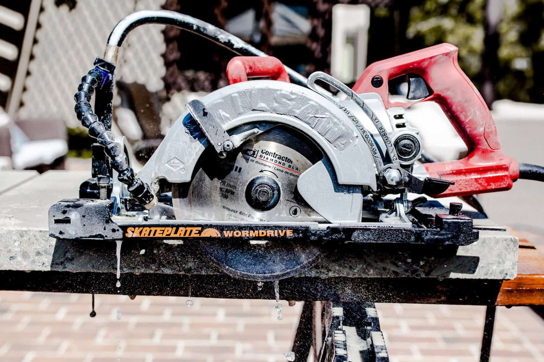 How to cut tiles with wet saw